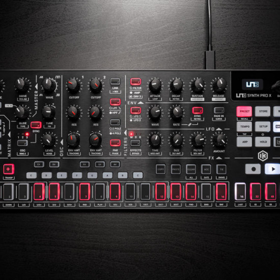 IK Multimedia - Sintetizador UNO Synth Pro X IK Multimedia - Sintetizador UNO Synth Pro X
