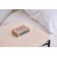Lexon - Despertador FLIP Mini (soft gold)
