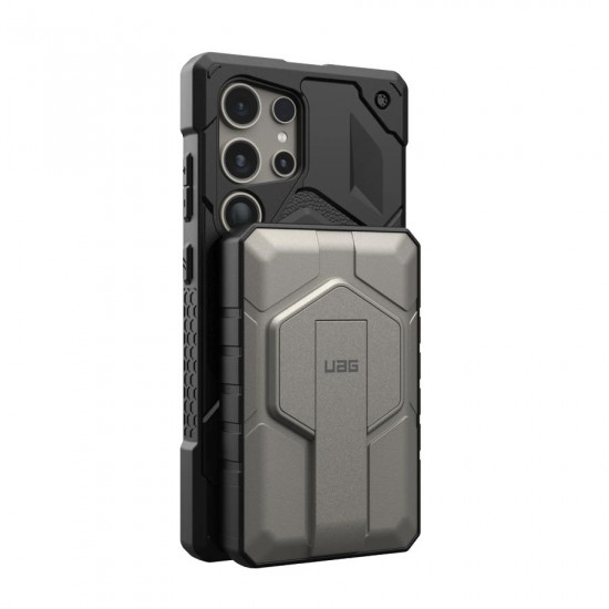 UAG - Rugged 10K Wireless PowerBank w/Stand UAG - Rugged 10K Wireless PowerBank w/Stand